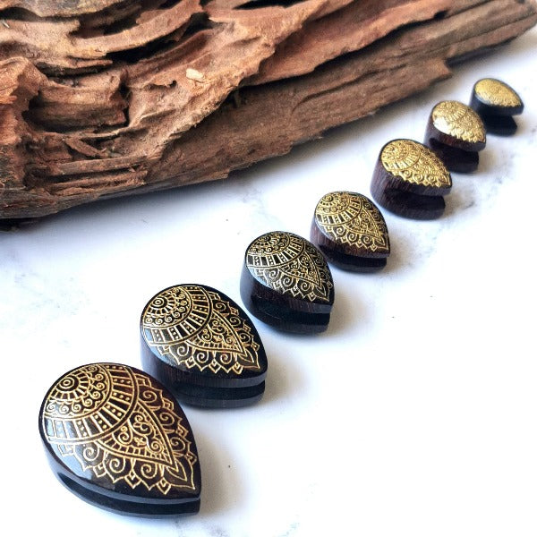 Tamarind Wood and Gold Ear Plugs - Ornamental Leaf