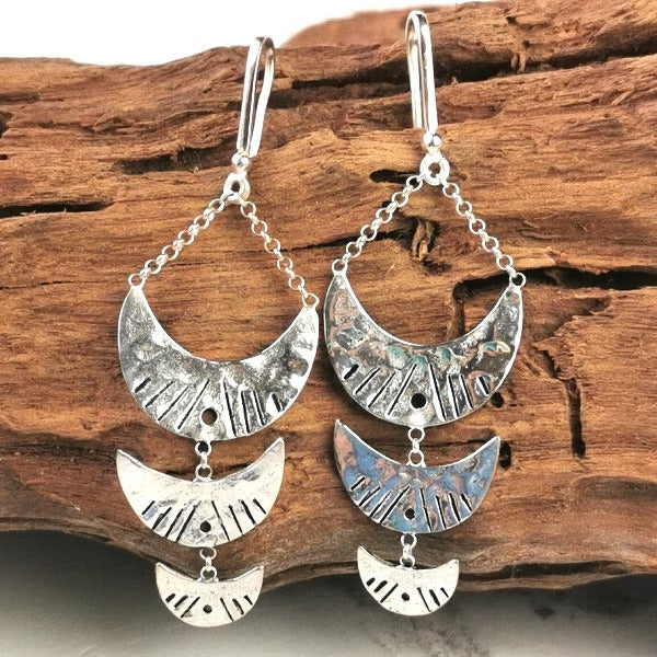 Silver Earrings with Crescent Engraved Plates - Eclipse