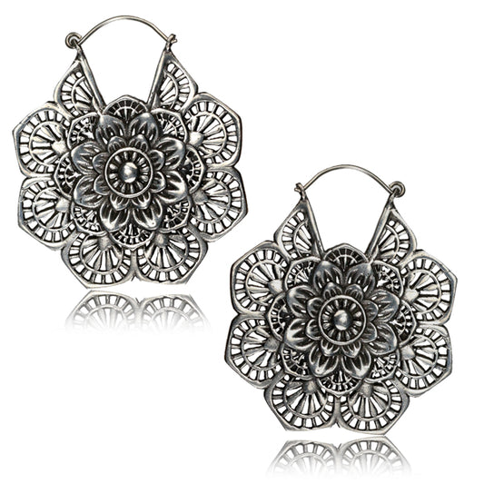 Silver Colour Hoop Earrings - Double Flower - La flor