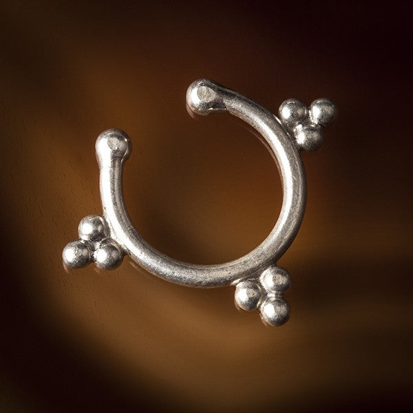 Faux / Fake Silver Septum Ring - Clip on- Lokono