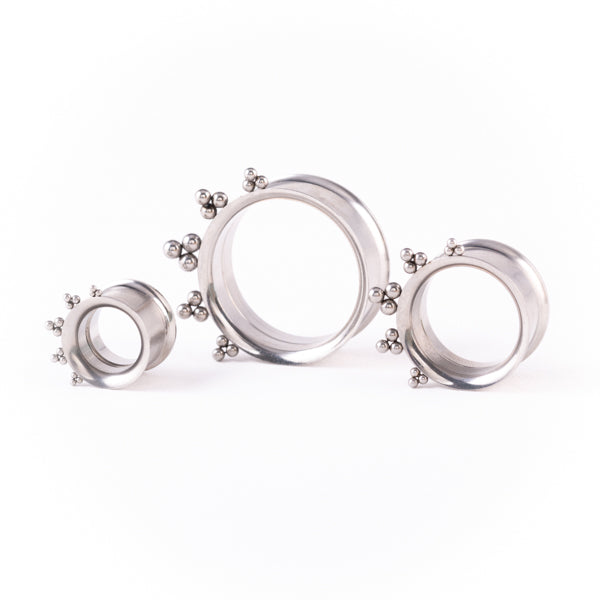 Stainless steel ear tunnel dotted - Triangle Dotwork
