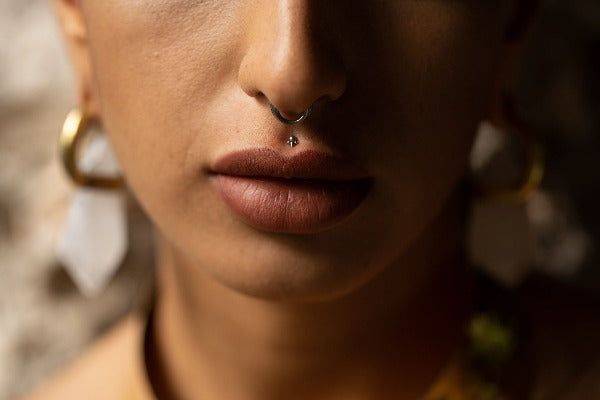 Stainless steel threaded flat back bar multi piercing stud - Spike on model