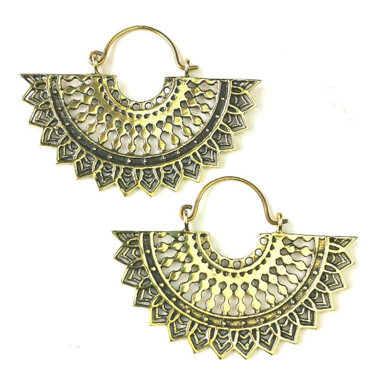 Elegant Tribal Pattern Brass Earrings - Fan