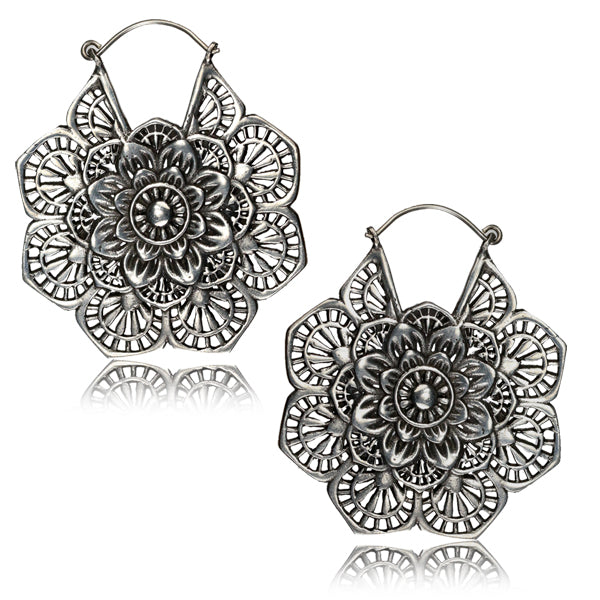 Silver Colour Hoop Earrings - Double Flower - La flor
