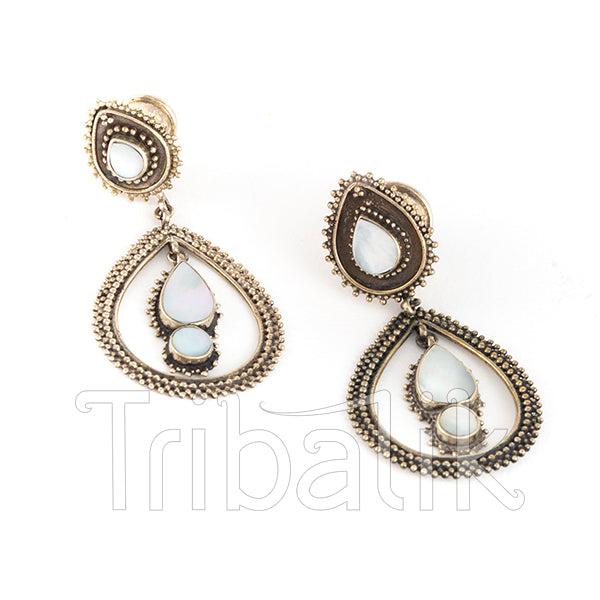 MAHARANI Mother of Pearl Shell & White Metal Ear Tunnels | Plugs